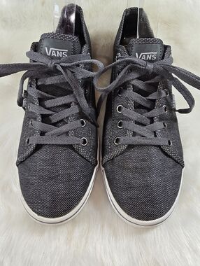 Vans Ferris Lo Pro Women’s Low-Top Sneakers in Charcoal Gray